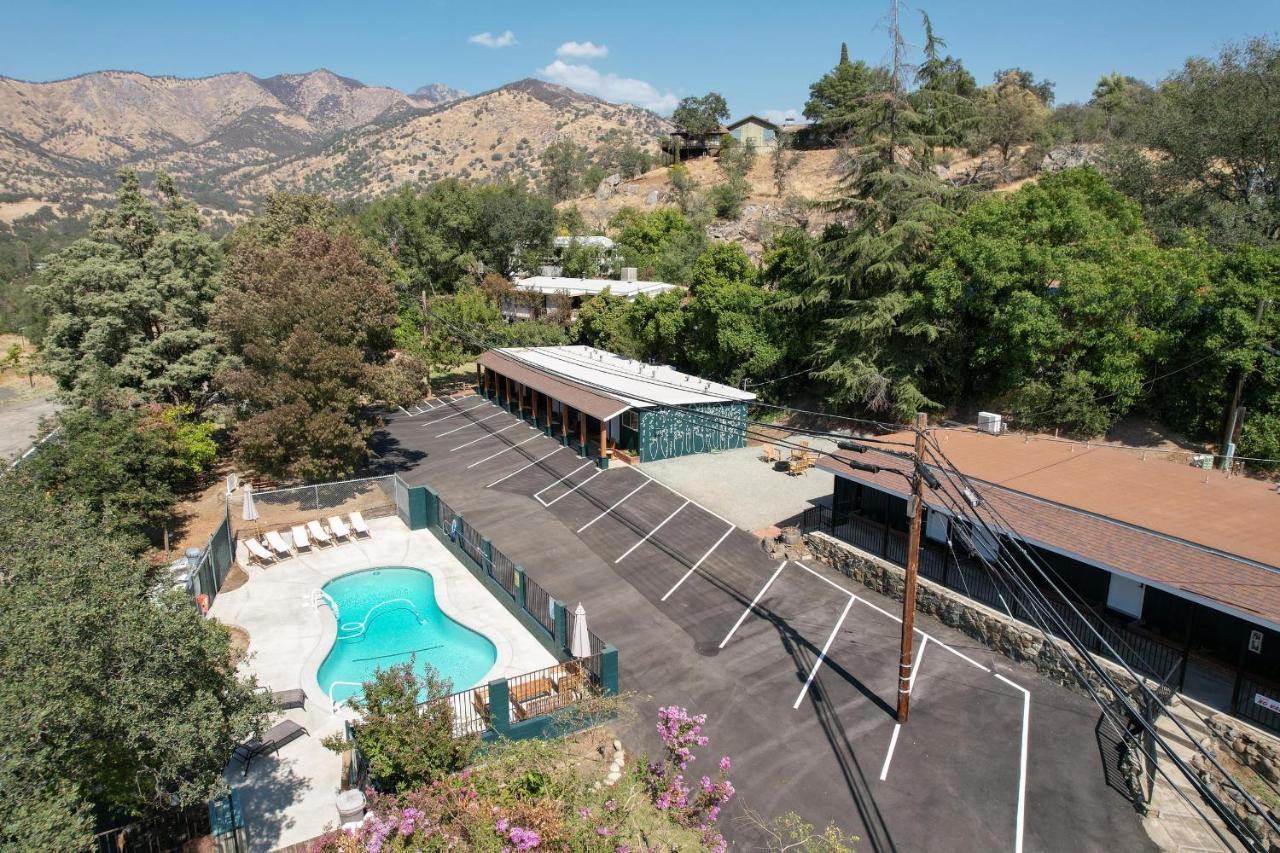 The Belle Sequoia Motel Rm9 Three Rivers Eksteriør billede