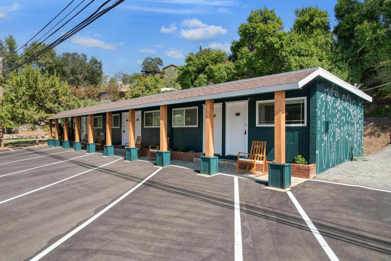 The Belle Sequoia Motel Rm9 Three Rivers Eksteriør billede