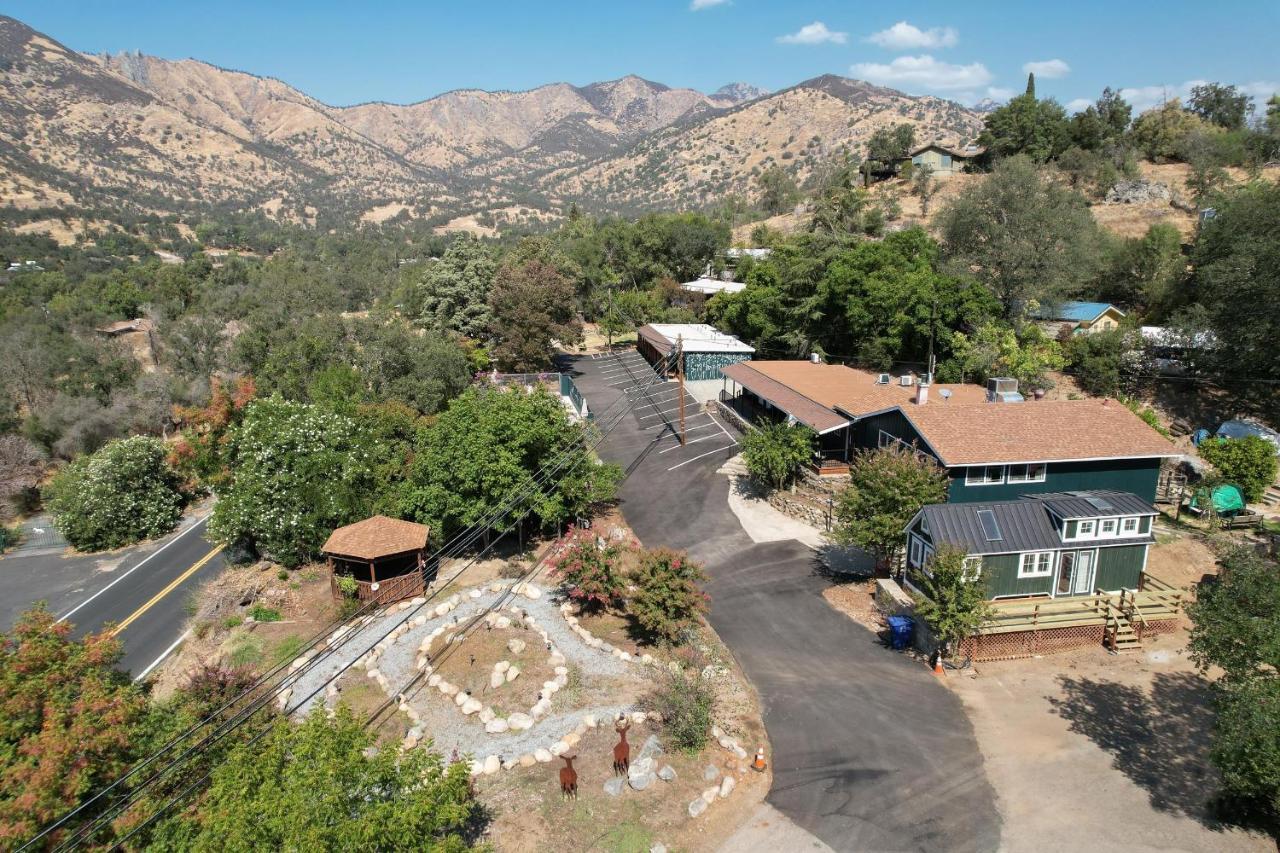 The Belle Sequoia Motel Rm9 Three Rivers Eksteriør billede