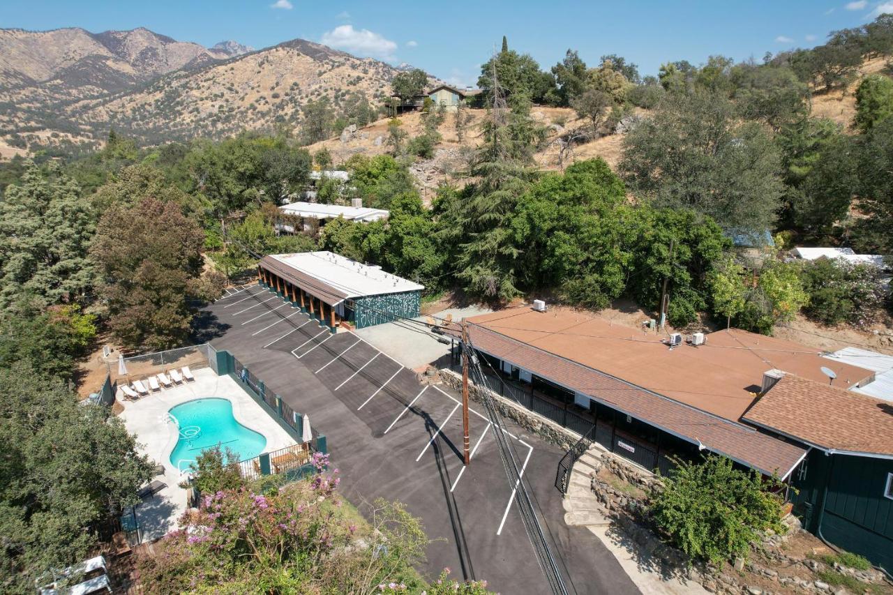 The Belle Sequoia Motel Rm9 Three Rivers Eksteriør billede
